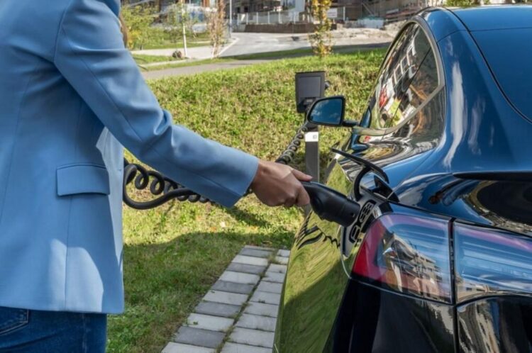 Carros elétricos em exposição