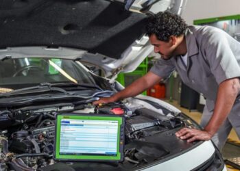 Scanner de Diagnóstico Automotivo KTS Essential da Bosch