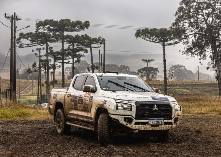 Rali Mitsubishi em Itaipava