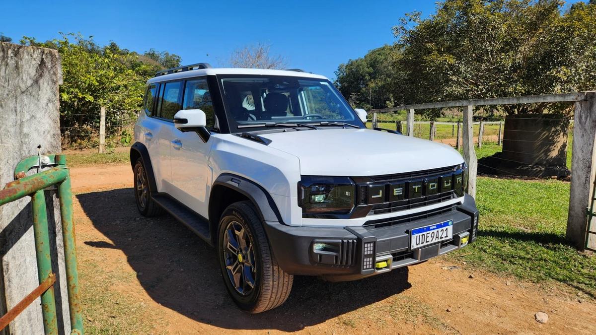Jetour T2 híbrido plug-in