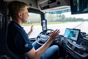 ZF Revoluciona Segurança de Caminhões com Sistema Inovador