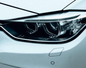 Indústria Automotiva Alemã Enfrenta Dívidas Alarmantes