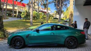 BMW M4 Competition: O Cupê que Perpetua a Linha Esportiva