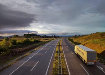 Imagem de caminhão Volkswagen em operação