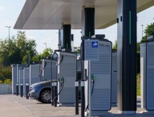 Desafios Elétricos: Limitações nos Carregadores na Hungria