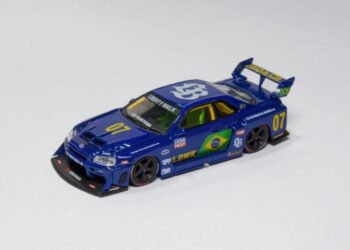 Miniatura Nissan GT-R R34