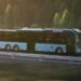Ônibus elétrico BZR 6x2 da Volvo em destaque