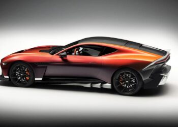 Aston Martin Valen em destaque