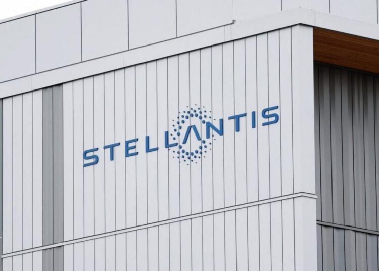 Foto da fábrica de Brampton da Stellantis