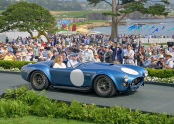 Shelby Cobra Daytona Coupe 1964 em Leilão