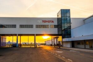 Toyota Inova com Centro de Híbridos Flex em Sorocaba