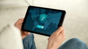 Como a Cibersegurança Revoluciona a Proteção dos Carros Conectados