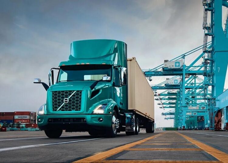 Caminhão Volvo