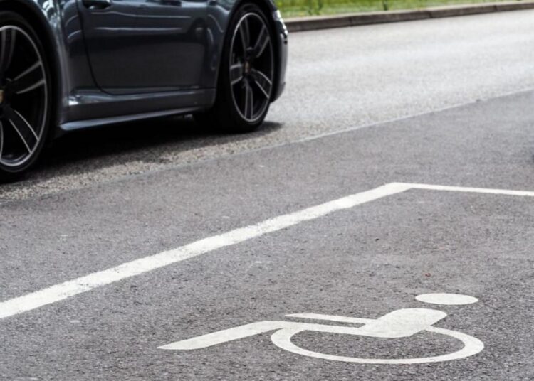 Imagem de um carro adaptado