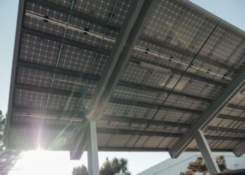 Energia solar nas concessionárias BYD