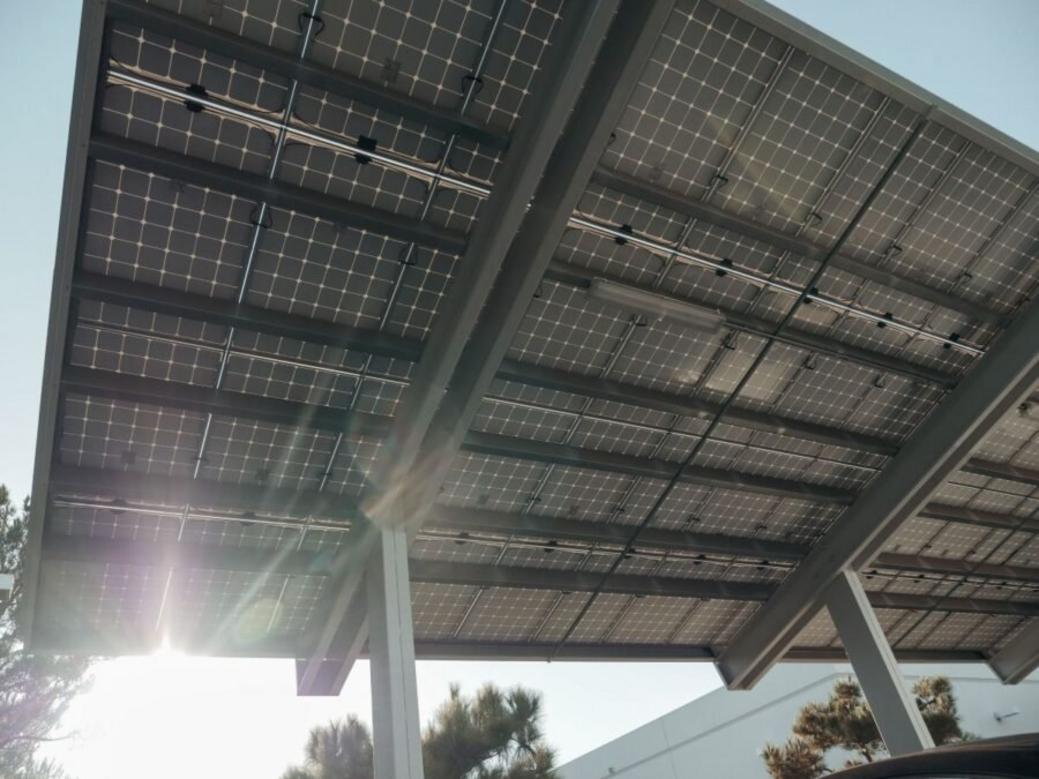 Energia solar nas concessionárias BYD