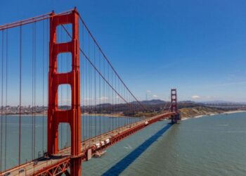 Cidade da Califórnia com infraestrutura para veículos elétricos