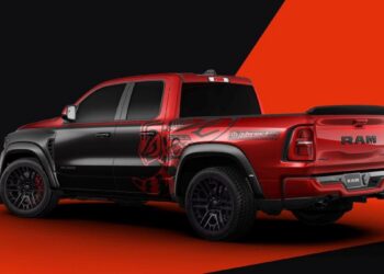 Ram 1500 Rumble Bee SRT 2027 e SRT-10 2005