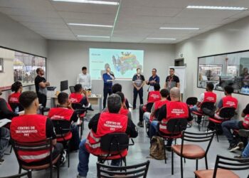 FPT conecta educação e indústria na formação de novos talentos