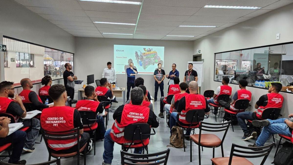 FPT conecta educação e indústria na formação de novos talentos