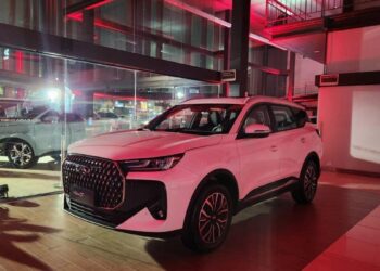Caoa Chery Tiggo 7 em nova versão com design moderno