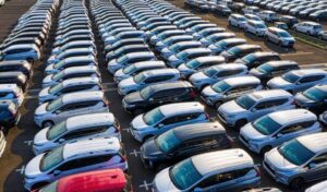 Indústria Automotiva do Reino Unido Enfrenta Desafios com Eletrificados
