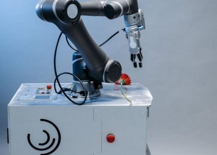 Robô desmontando baterias de veículos elétricos