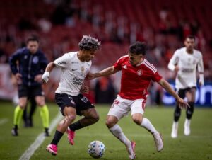 Internacional responde a críticas do Corinthians sobre a arbitragem