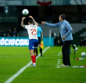São Paulo acelera negociações para regularizar inscrições de jogadores