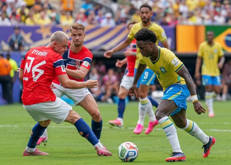 Vini Jr. durante um treino