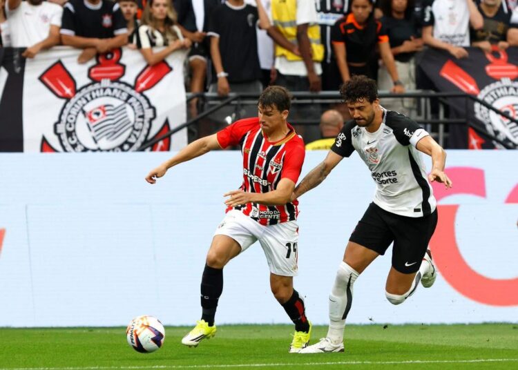 Gonzalo Tapia em ação pelo São Paulo