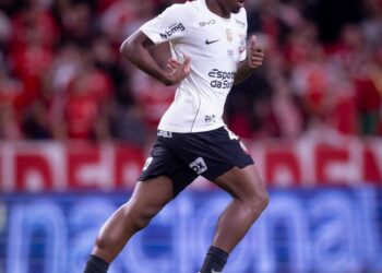 André Luiz em ação pelo Corinthians