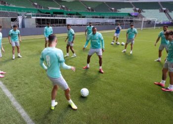 Elenco do Palmeiras em treinamento