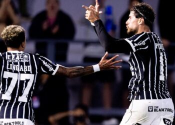 Pedro Raul em ação pelo Corinthians
