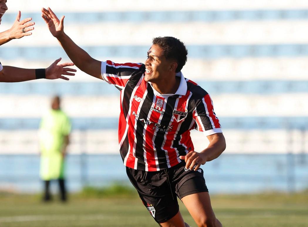 Ryan Francisco em ação