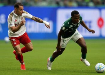 Jhon Arias em ação pelo Palmeiras