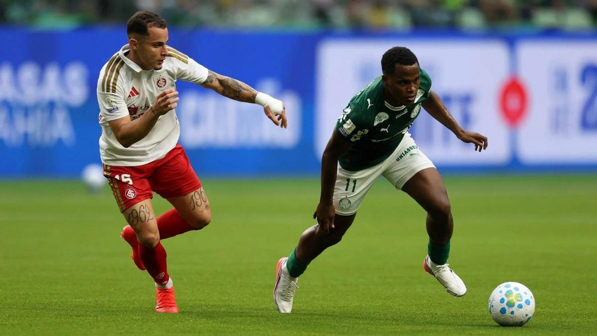 Jhon Arias em ação pelo Palmeiras