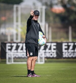 Corinthians Define Últimos Ajustes para Enfrentar Rosario Central