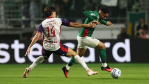 Palmeiras Empata com Cerro e Busca Vaga Fora de Casa