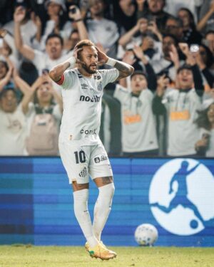 Santos Enfrenta Macará: Horário e Onde Assistir ao Duelo