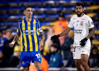 Corinthians enfrentando o Rosario Central