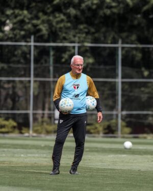 Escalação do São Paulo: veja quem enfrenta o Coritiba