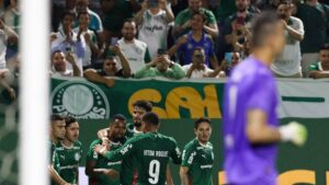 Palmeiras Enfrenta Fluminense em Meio à Crise Carioca