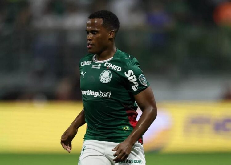 Jhon Arias em ação pelo Palmeiras