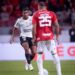 Atacante Gui Negão em ação pelo Corinthians