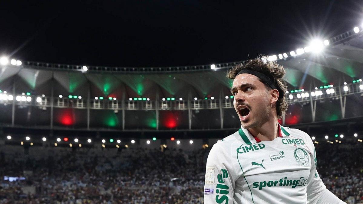 Maurício em ação pelo Palmeiras