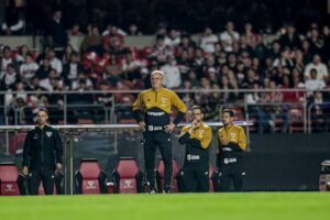 Tricolor acumula 12 jogos sem vencer no Brasileirão