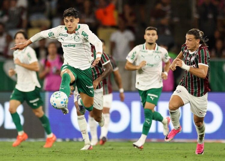 Ramón Sosa em ação pelo Palmeiras