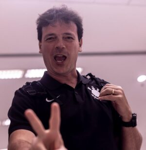 Corinthians Revela Escalação para Confronto Contra o Cruzeiro