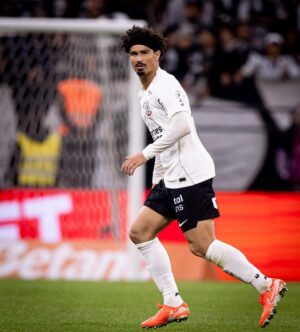 André Ramalho desfalca Corinthians contra o Cruzeiro
